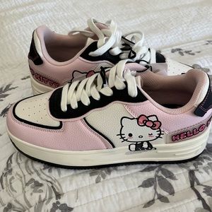 Hello Kitty Sneakers 🎀